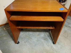 lot 1442 image: Computer Desk with Shelves and Pullout Keyboard Tray 30x31x20