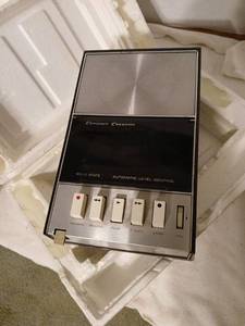 lot 1459 image: Compact Cassette Solid State Automatic Level Control Portable Recorder