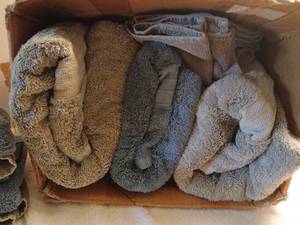 lot 1513 image: Towels