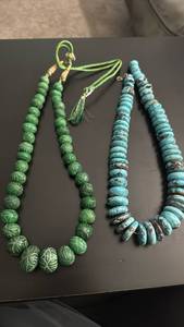 lot 1600 image: Necklaces