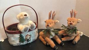 lot 1739 image: Holiday Decorative Plush Figurine Set with Basket - Polar Bear and Reindeer