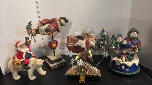 lot 1762 image: Holiday Decorative Figurines Lot 7 Pieces Santa Snowman Tree
