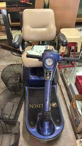 lot 2103 image: Golden Companion II Mobility Scooter Blue with 3 Baskets