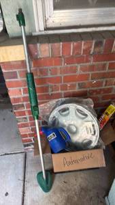 lot 2213 image: Automotive Detailing and Maintenance Supplies Lot