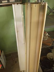 lot 2303 image: 2 4ft Shop Lights.  One is missing bulbs