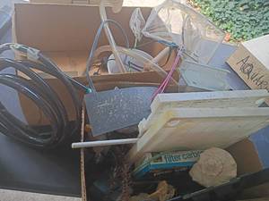 lot 2310 image: Aquarium Items