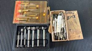 lot 4621 image: Craftsman Router Bit Set with Storage Cases and more
