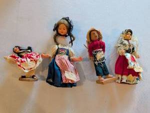 lot 1307 image: Lot of 6 International Folk Costume Dolls