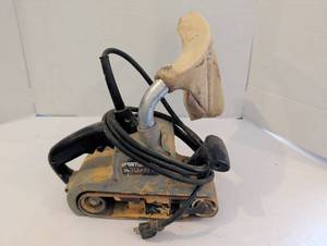 lot 1344 image: Porter-Cable 3x21 Belt Sander