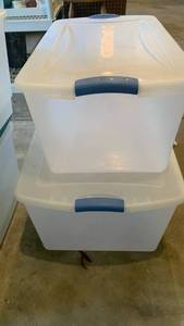 lot 1411 image: Plastic Storage Containers with Handles 2-Piece Set