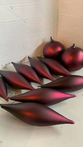 lot 1510 image: Christmas Ornament Set Red Matte Ball and Teardrop Shapes 8 Pieces