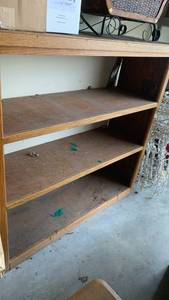 lot 1535 image: 4-Shelf oak Bookcase 48X49x17