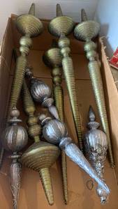 lot 1539 image: Decorative mega Christmas Ornaments Lot