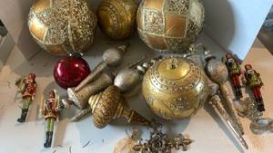 lot 1543 image: Mixed Holiday Ornament Lot Decorative Balls Nutcrackers Figurines