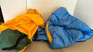 lot 1634 image: Small Sleeping Bag with carrying bag