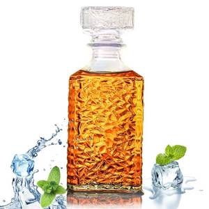 lot 565 image: Bunhut Whiskey Decanter with Airtight Geometric Stopper,32oz Liquor Decanter,Glass Decanter,Diaphanous Liquor Bottle,Decanter with Airtight Lid for Whiskey,Vodka,Bourbon,Scotch,Brandy,Wine - Retail $10