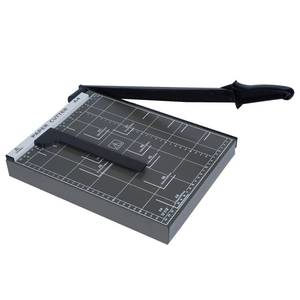 lot 1966 image: LSINBIU Guillotine Paper Cutter, 12 Cut Length Paper Trimmer with Sharp Blade and Metal Base, 12 Sheets Capacity with Safety Guard, Precision paper slicer for Cutting Paper, Card,Photos,Vinyl - Retail $19