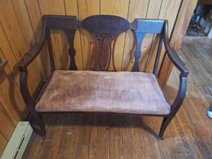 lot 5 image: Two-Seat Bench with Dusty Pink Upholstered Seat