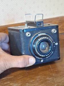 lot 12 image: Brownie Flash Camera Made In U.S.A.