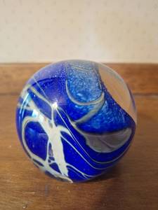 lot 18 image: Blue Glass Paperweight with Jellyfish Design