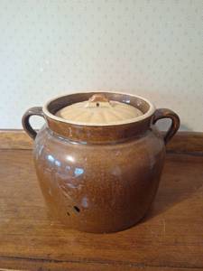 lot 30 image: Bean Pot with Handles and Cream Lid