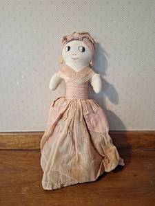 lot 38 image: Antique - TopsyTurvy Flip Doll, All cloth Doll, Just flip to change dolls - 13