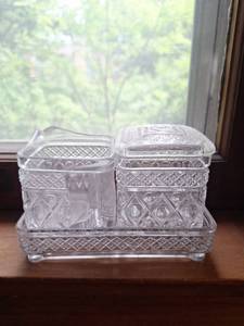 lot 45 image: Imperial Crystal Square Shaped 4-Piece Sugar, Creamer, Tray & Lid