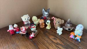 lot 59 image: Holiday and Character MinituresFigurines-Includes Enesco, Hallmark and Garfield Pieces
