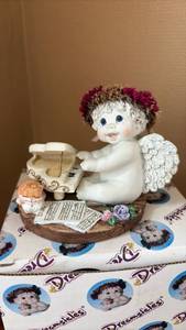 lot 77 image: Dreamsicles Angel Piano Figurine in Original Box
