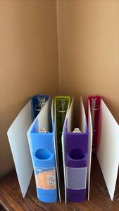 lot 88 image: (5) Heavy Duty Binders