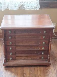 lot 100 image: J.&P. Coats Spool Cotton Chest 6-Drawer