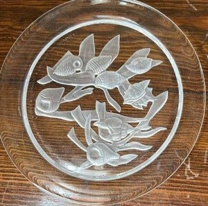 lot 121 image: Under the Sea Decor French Cristal Plate