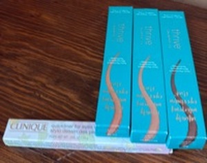 lot 143 image: Clinique and Thrive Eyeliner Bundle