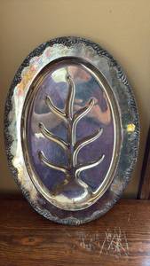 lot 155 image: Oval Meat Serving Platter with Tree Shaped Drip Channel and Decorative Border and Legs