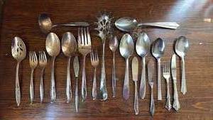lot 166 image: Vintage Flatware Silverplate and Stainless