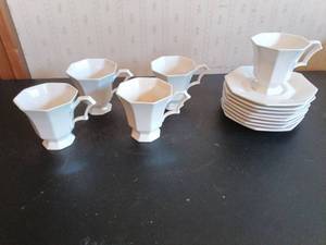 lot 1035 image: Ironstone Cups and Saucers