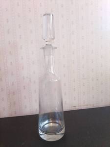 lot 1044 image: Tall Decanter