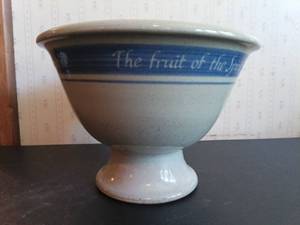 lot 1046 image: Ceramic Pedestal Bowl with Blue Band and Text Decoration