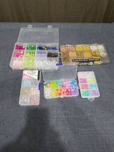 lot 2410 image: Bead Assortment Lot 5 Storage Boxes Glass Seed Heishi Pony Beads