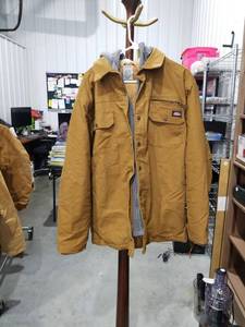 lot 2435 image: Dickies Jacket LG (42-44) with Fleece Lining