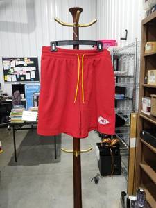 lot 2441 image: Team Apparel Kansas City Chiefs Red Shorts Size XL
