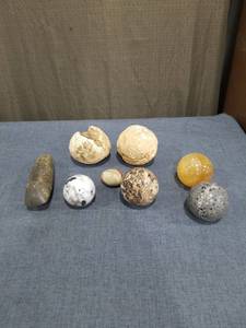 lot 2460 image: Native American Stone Tools and Artifacts Lot 9 Pieces
