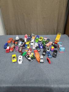 lot 2465 image: Lot of Die-Cast Toy Cars and Vehicles Mixed Brands