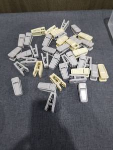 lot 2473 image: Lot of JOY MANGANO HUGGABLE HANGER CLIPS