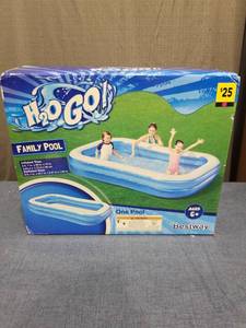 lot 2482 image: Bestway H2O GO Family Pool 8 ft 7 in x 69 in x 18 in Inflatable