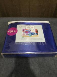 lot 2487 image: Satin Sheet Set 230 Thread Count Full Size 4-Piece