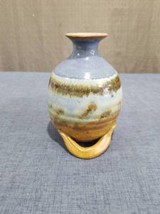 lot 2516 image: Ceramic Vase with Blue and Gold Glaze