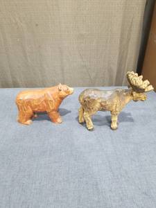 lot 2526 image: Carved Animal Figurines Bear and Moose Lot of 2