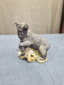 lot 2528 image: Bear Figurine on Rock Base