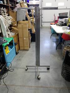 lot 2566 image: Metal Clothing Rack Stand with Casters